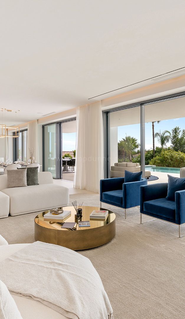 Villa moderna de lujo con vistas panorámicas al mar en Sierra Blanca