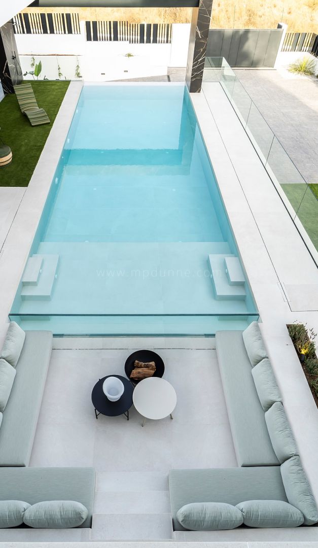 Key Ready Contemporary Villa Sea Views El Paraíso, Benahavís