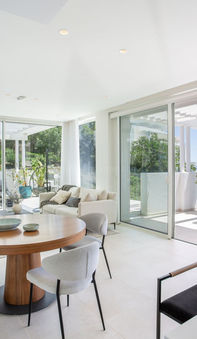 Penthouse Moderne avec Vue Panoramique sur la Mer à Palo Alto