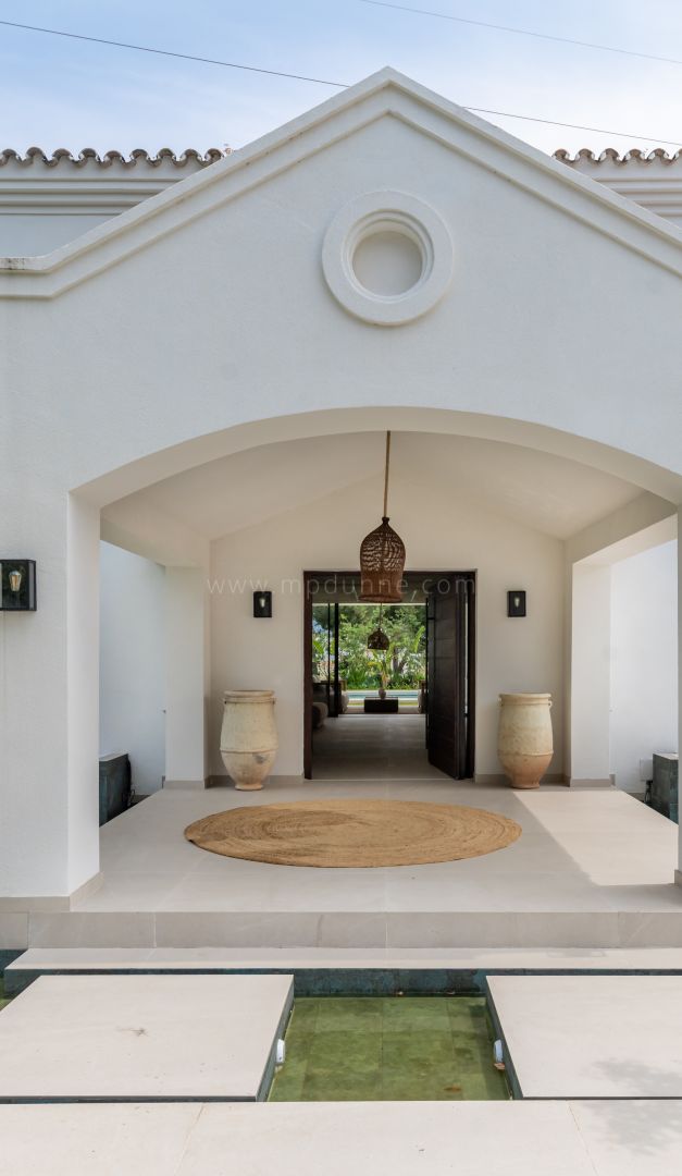 Modernes Andalusisches Stilvilla in der Nähe des Atalaya Golf