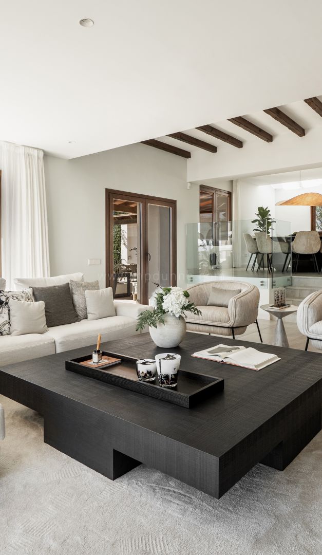 Andalusian Villa with Sea Views in Selwo Hills, Estepona