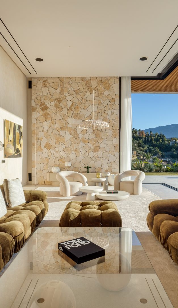 Villa de Luxe avec Vues Panoramiques sur la Mer et la Montagne à El Madroñal, Benahavís