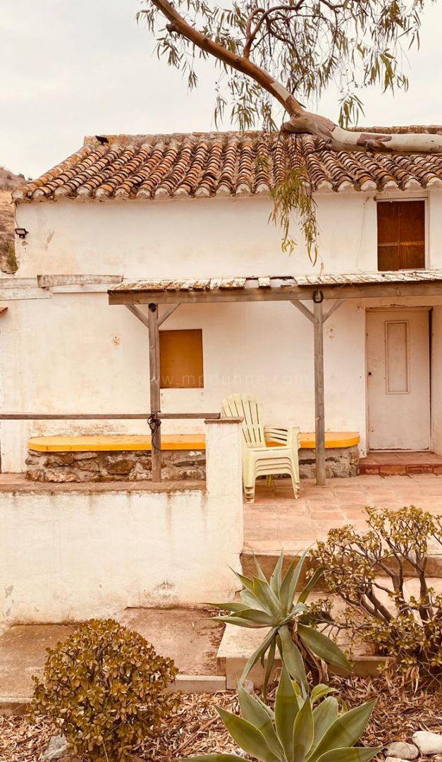 Großes Grundstück zum Verkauf in Cártama, Málaga