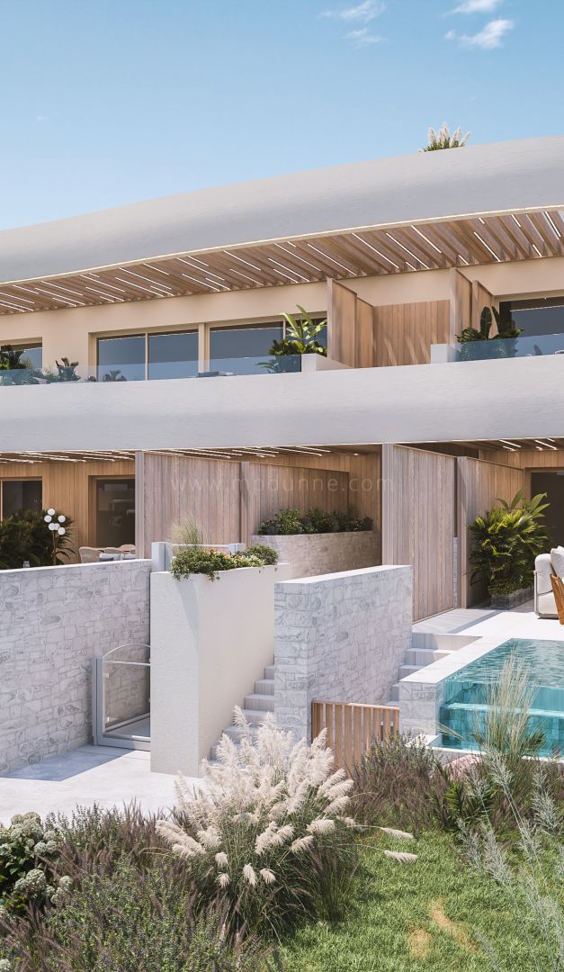 Moderne Villa am Strand mit Panoramablick auf das Mittelmeer in Marbella