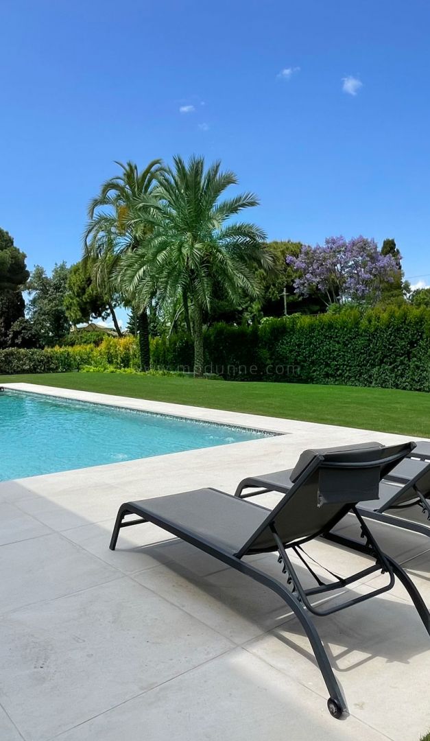 Villa moderne sur le Golden Mile de Marbella, La Carolina