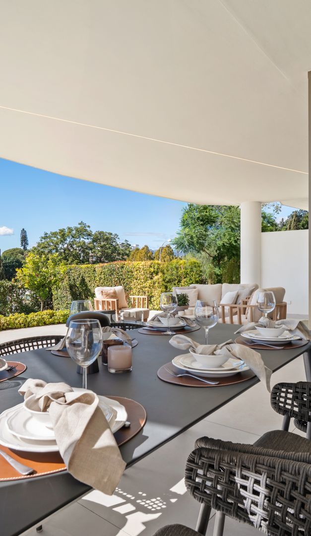 Four Bedroom Villa with Panoramic Views in Nueva Andalucía