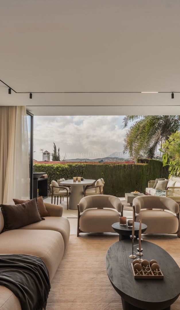 Three-Bedroom Townhouse with Rooftop Terrace in Aloha, Marbella