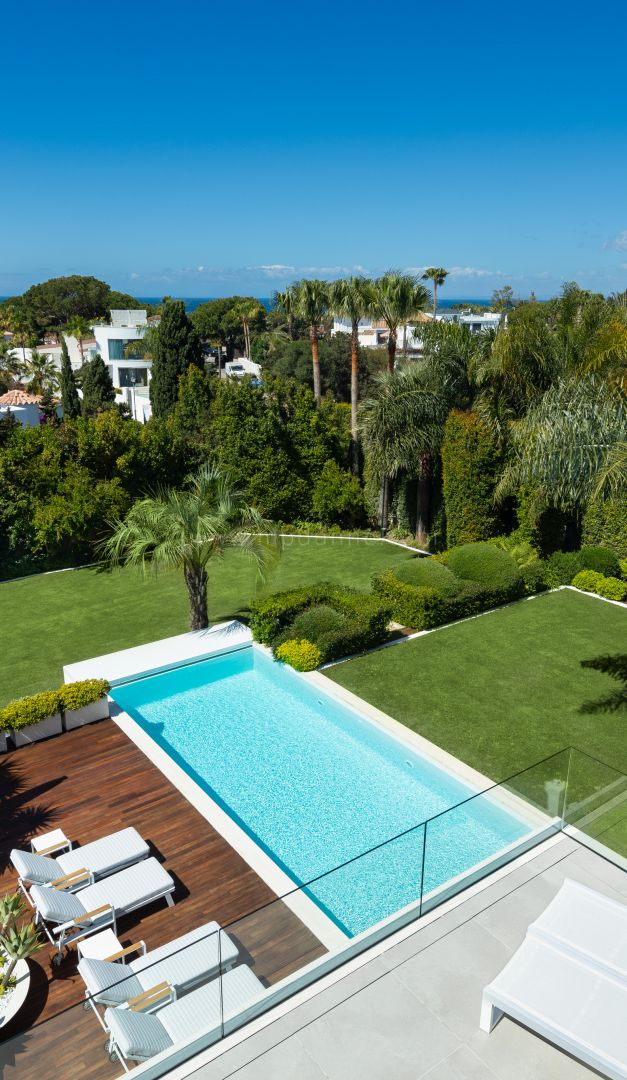 Villa Natura - Villa moderne en bord de mer avec vue panoramique, Marbella Est