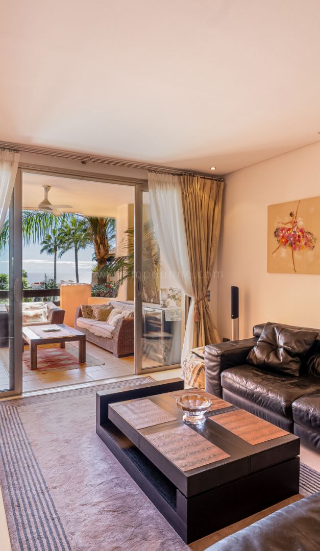 Apartment with Stunning Sea Views, Golden Mile, Marbella