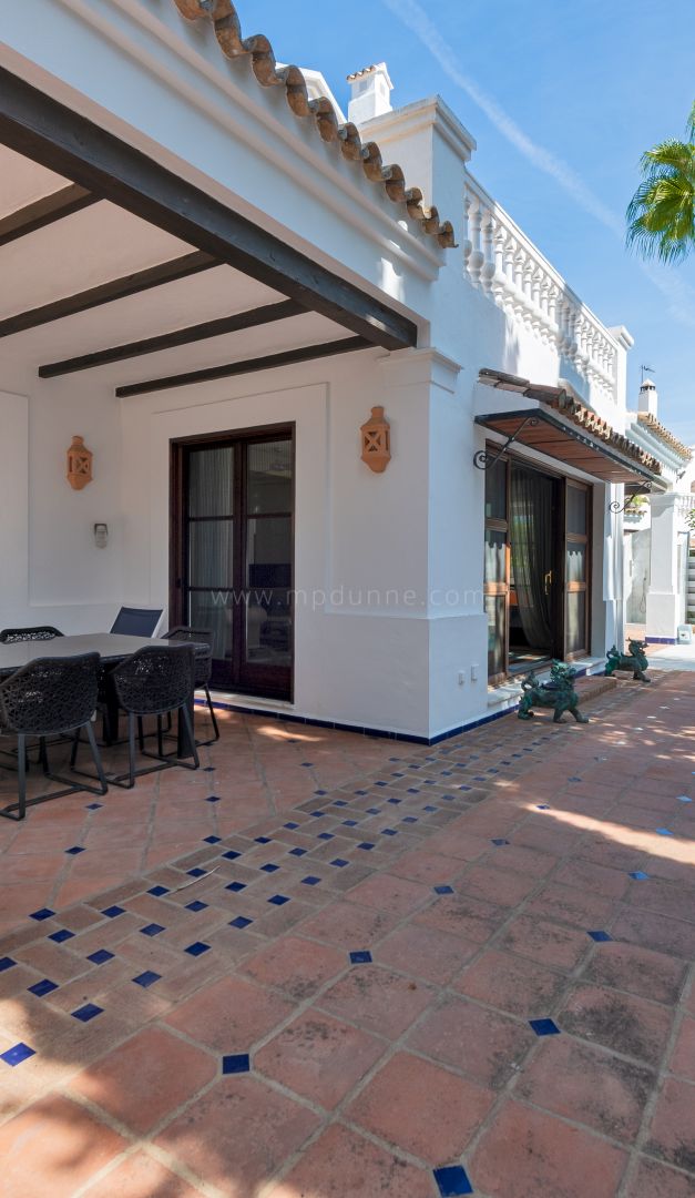 Luxus-Villa, Strandlage Marbella Club, Goldene Meile