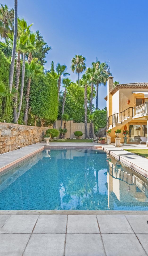 Villa in Las Brisas - Elegance and Comfort on the Costa del Sol