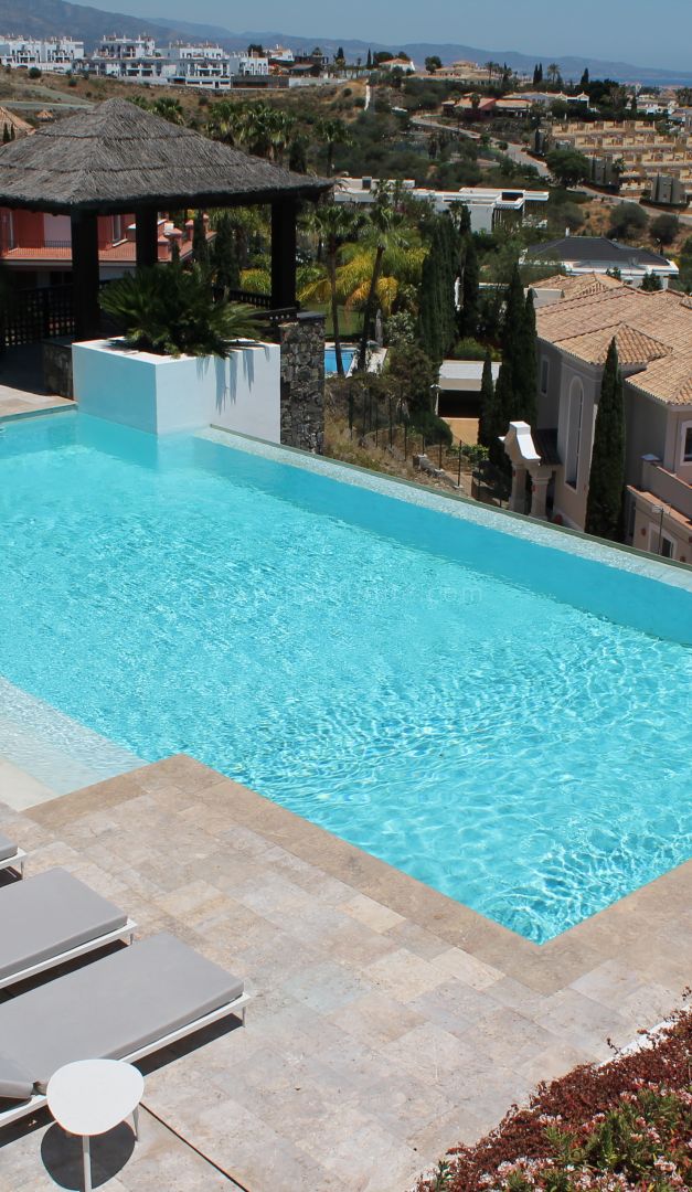 Luxury five bedroom villa in Los Flamingos, Benahavis