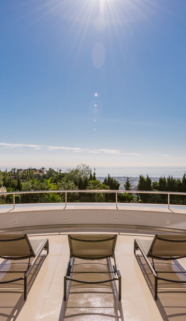 Villa moderne avec vue spectaculaire sur la mer à La Zagaleta