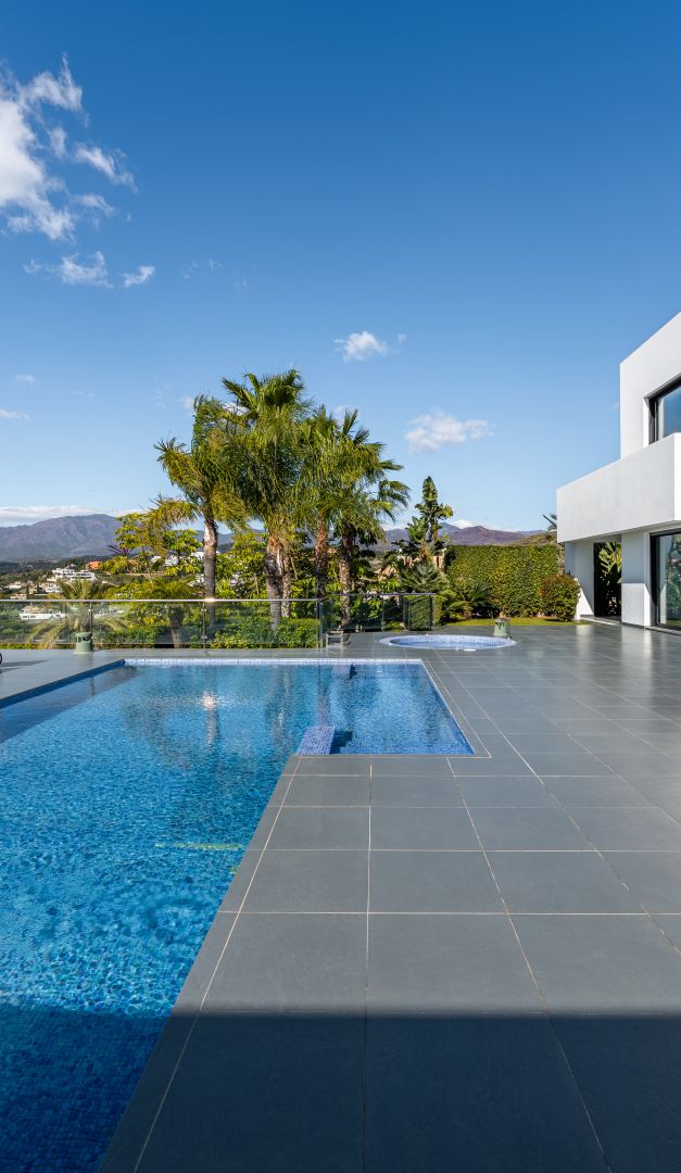 Modern Villa Blue Horizon in Los Flamingos Golf Resort