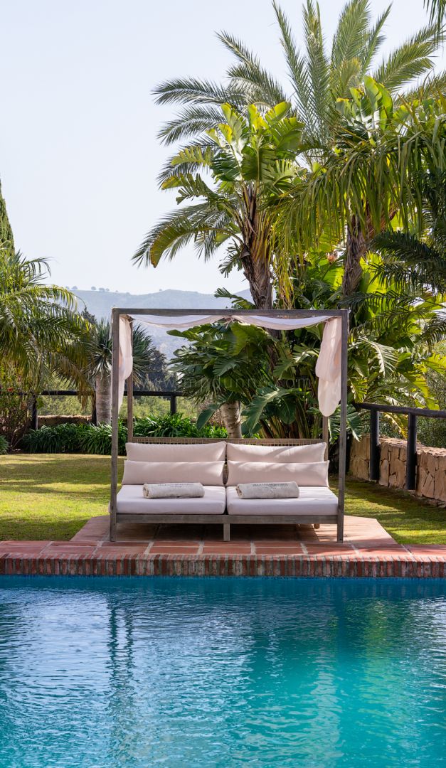 Familienvilla mit Meerblick in Altos de Los Monteros