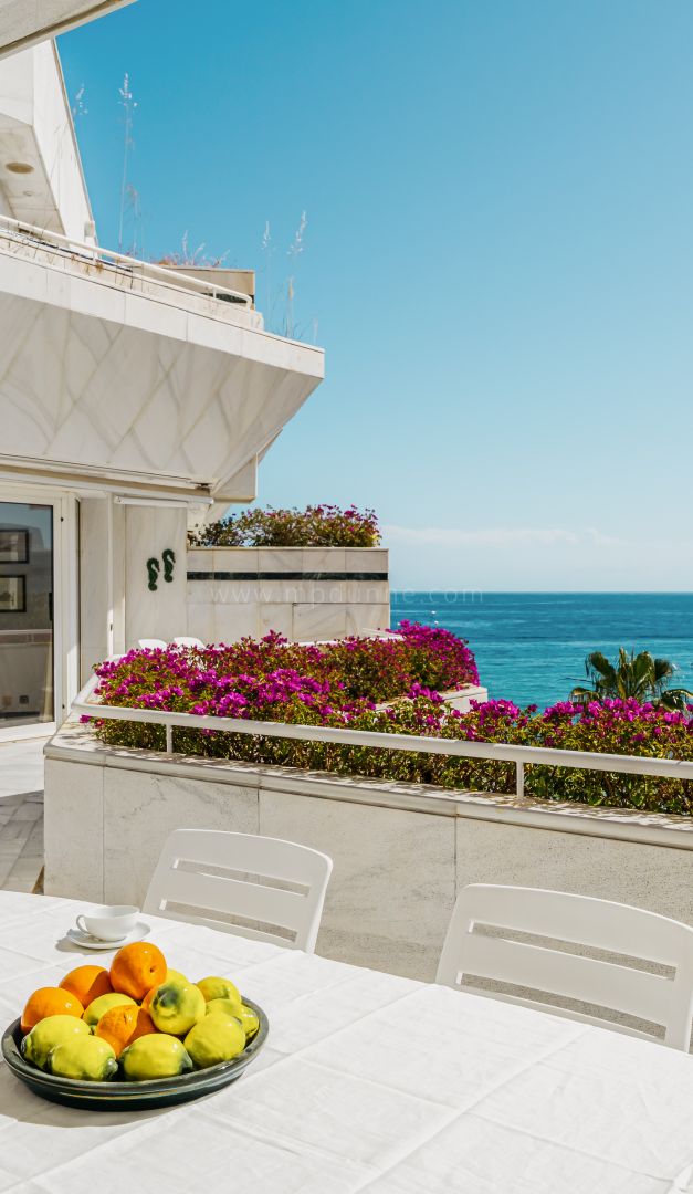Apartamento de lujo frente al mar en Marbella