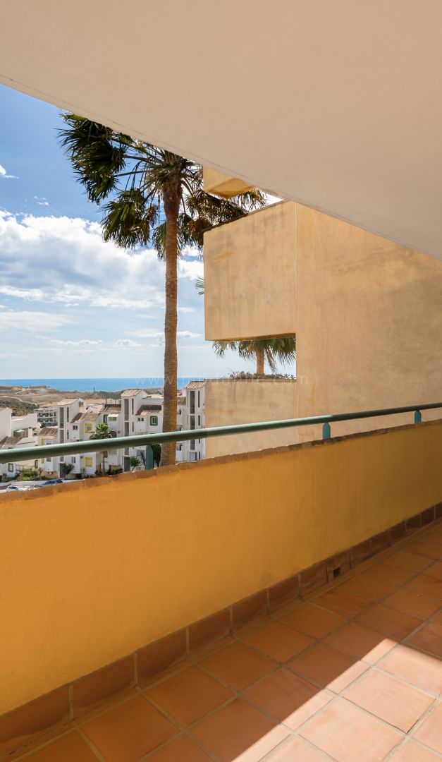 Apartment with Views in Flamingo Golf Park, Riviera del Sol