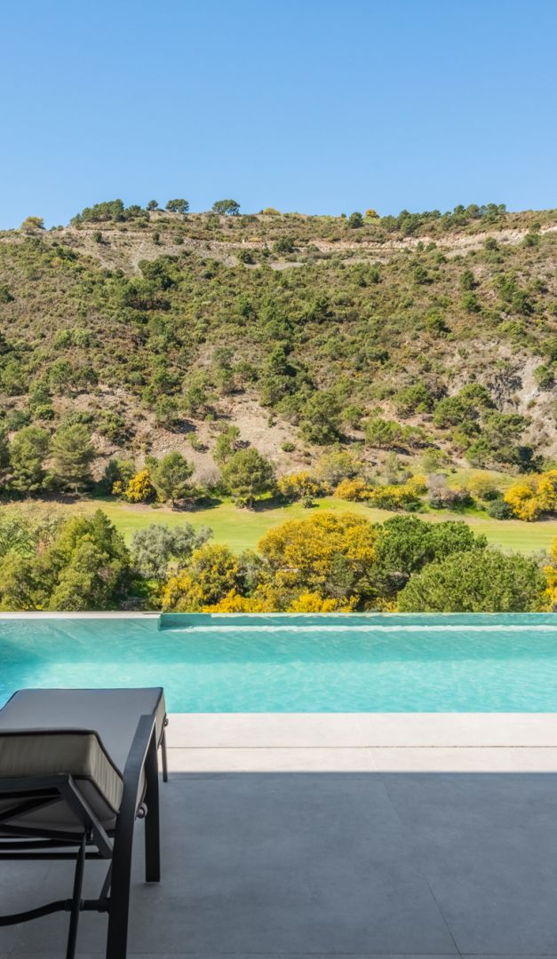Villa nueva en primera línea de golf con vistas panorámicas en La Quinta