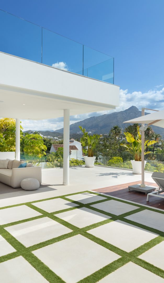 Modern Villa Camellia in Nueva Andalucia