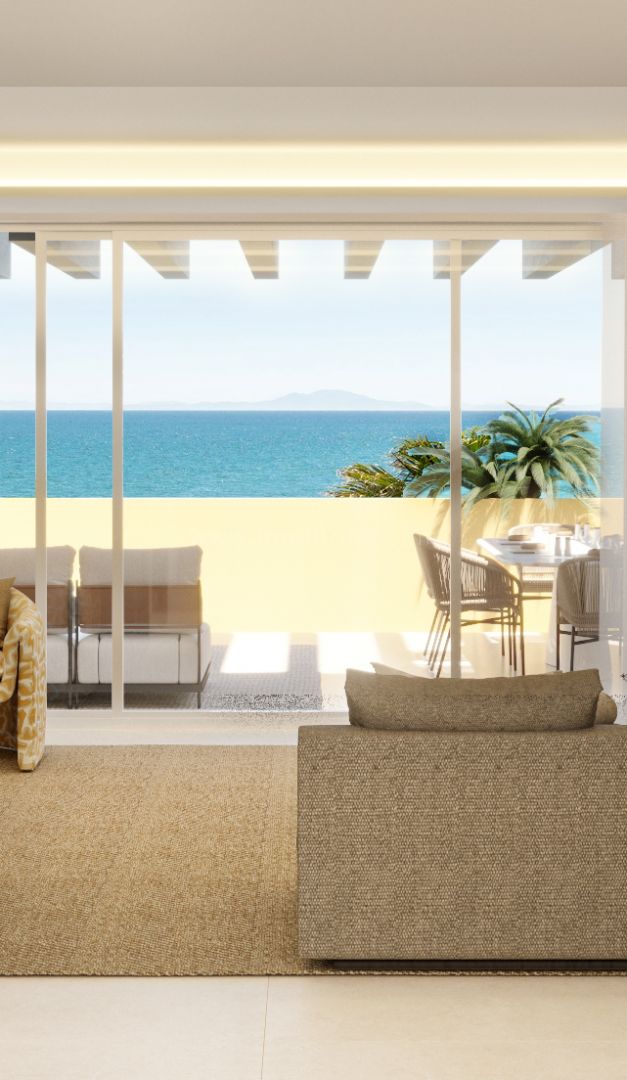 Renoviertes Duplex-Penthouse am Strand mit Panoramablick, Marbella Ost