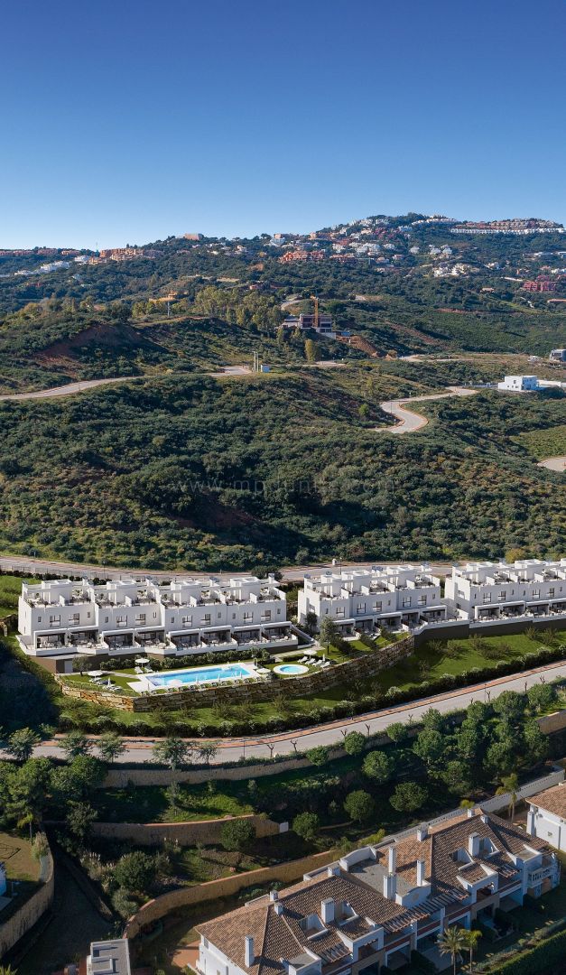 Belaria, Townhouses under construction in La Cala Golf Resort