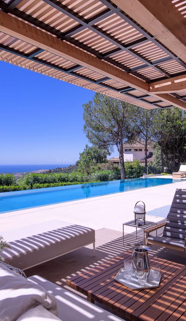 Recently Renovated Mansion with Sea Views in La Zagaleta