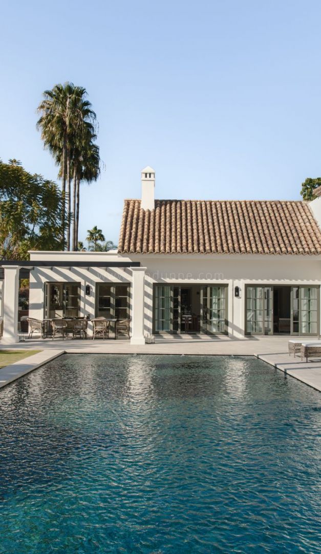 Nueva Villa Familiar de Diseño Brisas 14 en Nueva Andalucía