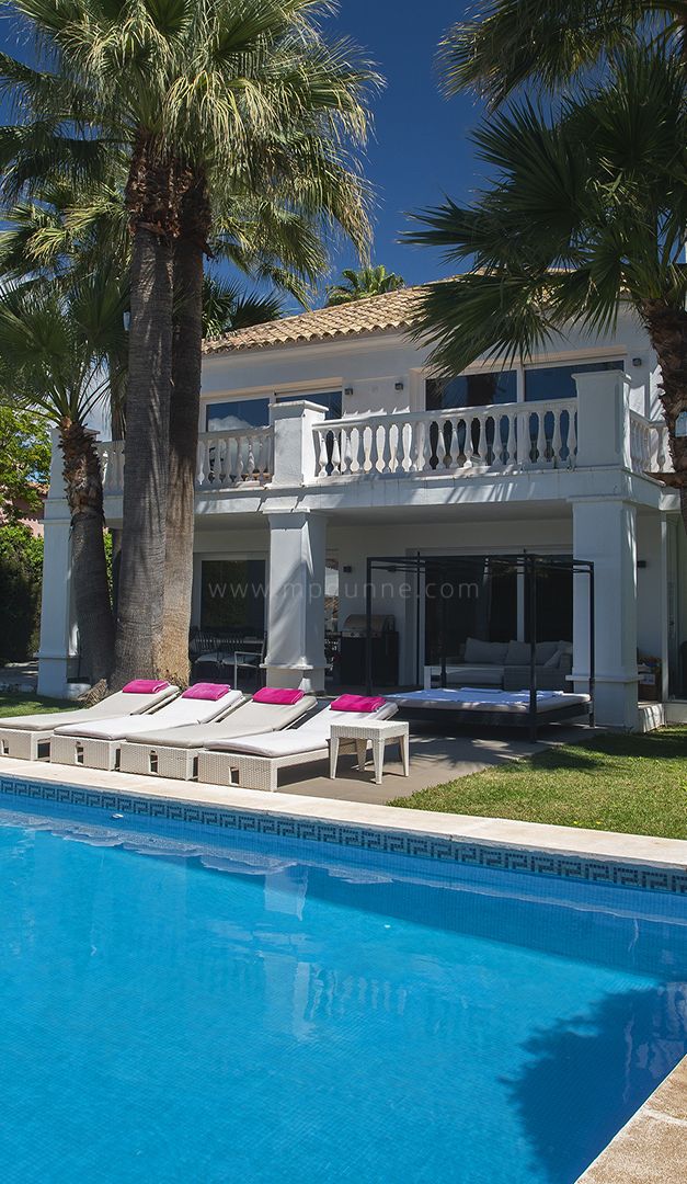 Villa familiar en Parcelas del Golf