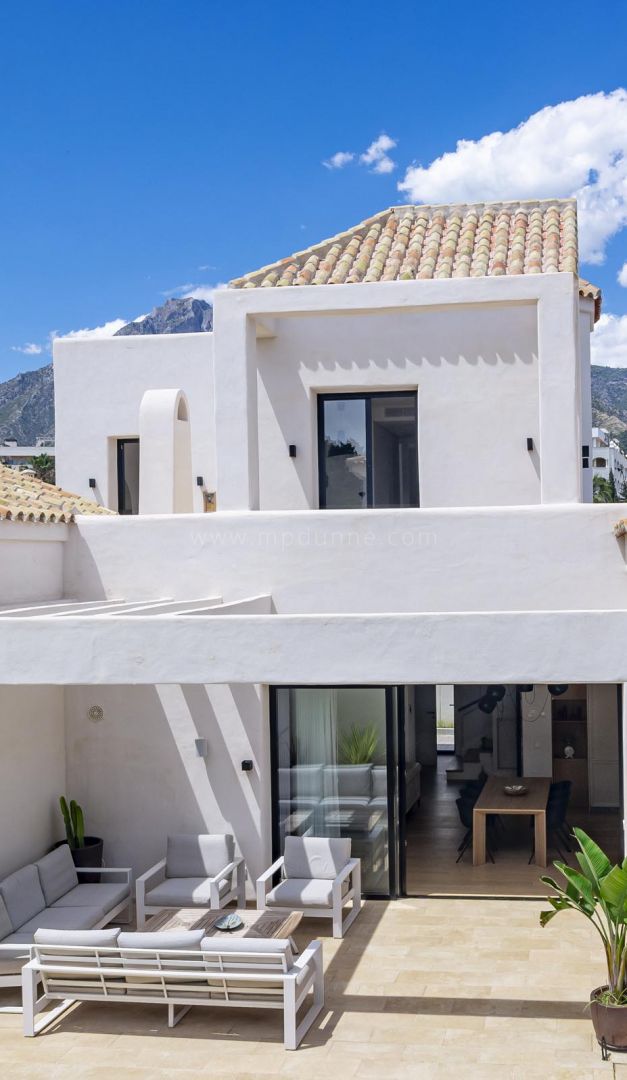 Villa para alquiler vacacional en Milla de Oro, Marbella