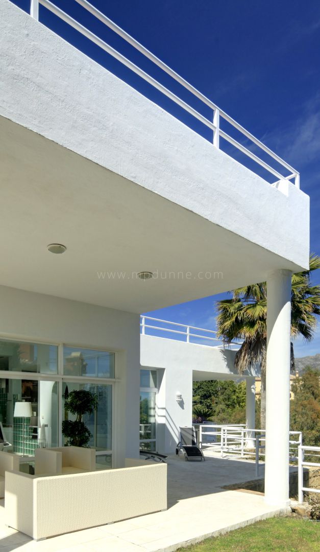 Five-bedroom villa for rent in La Quinta