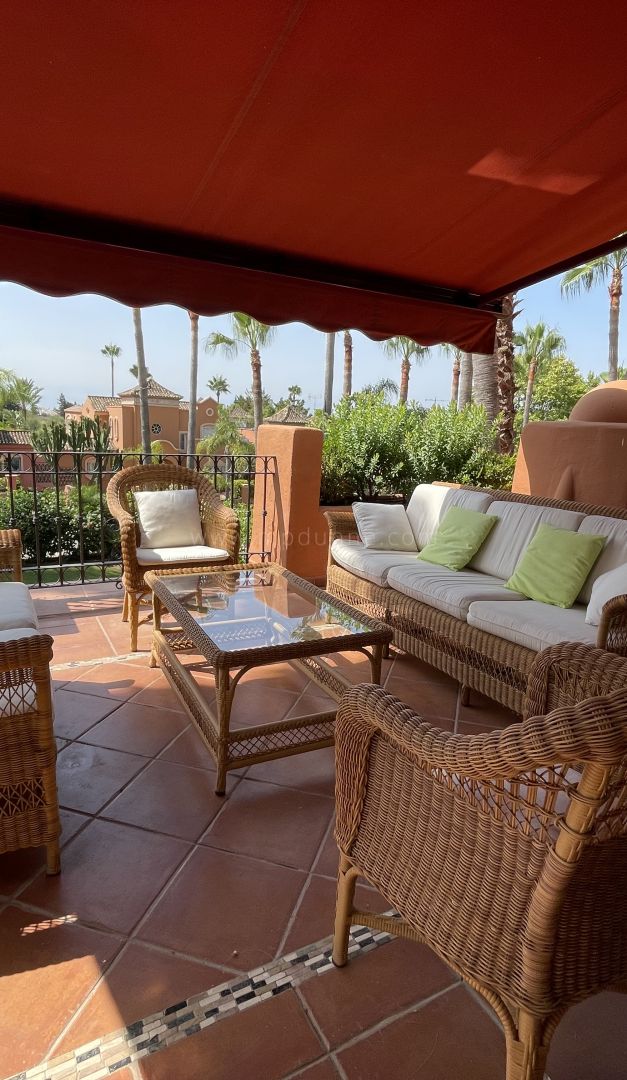 Wonderful south facing apartment in Alzambra for rent