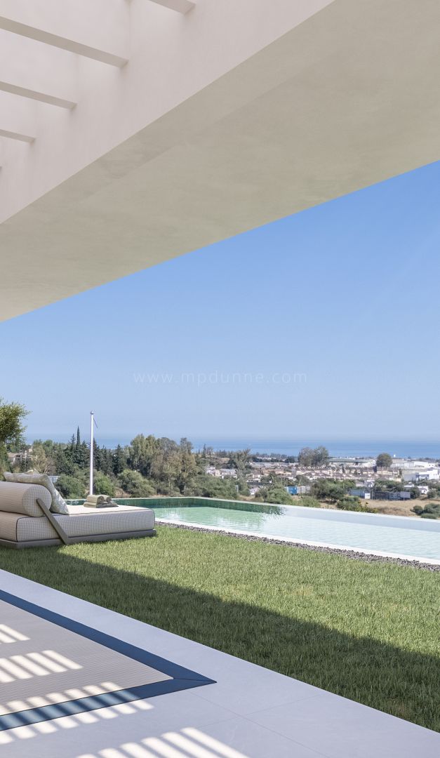 Ático dúplex de lujo con piscina privada en solárium en Benahavís