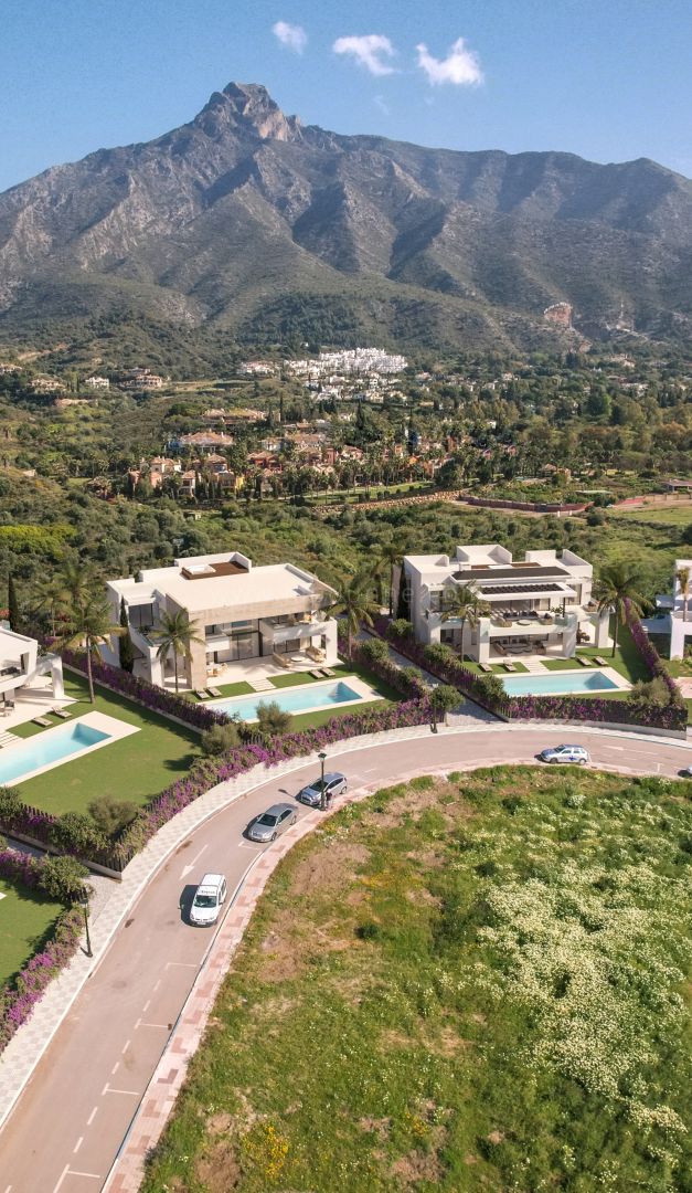 Contemporary Villas in Marbella Golden Mile