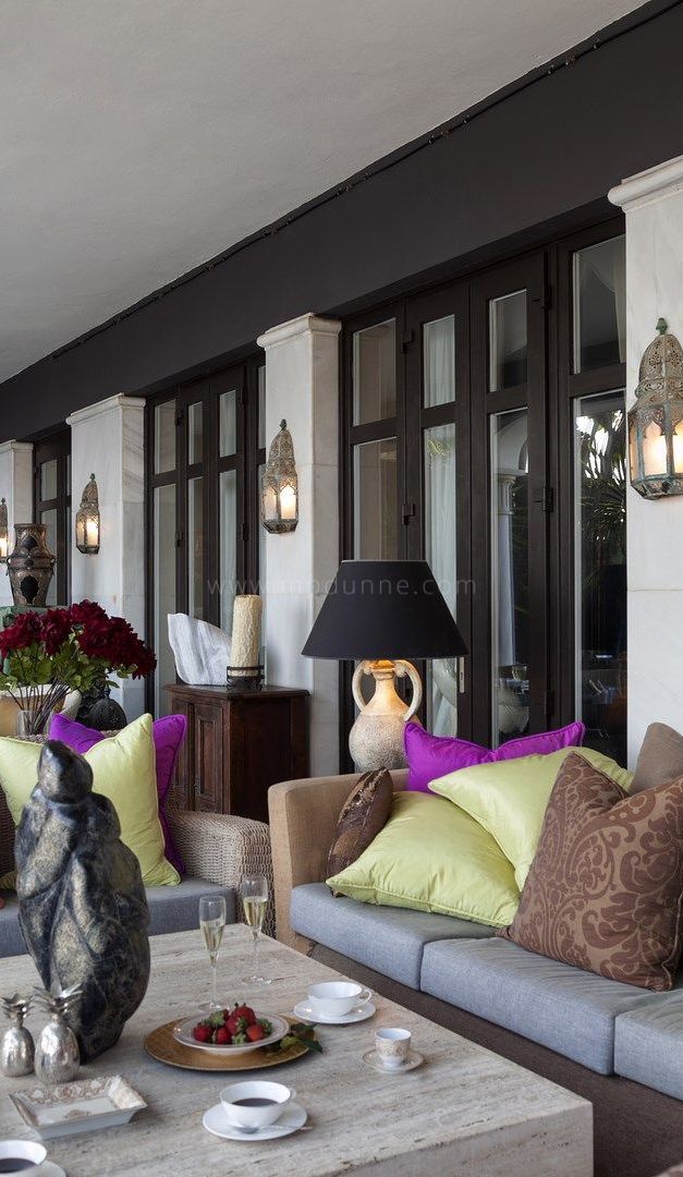 Beachfront seven-bedroom Villa for Rent in Los Monteros Playa