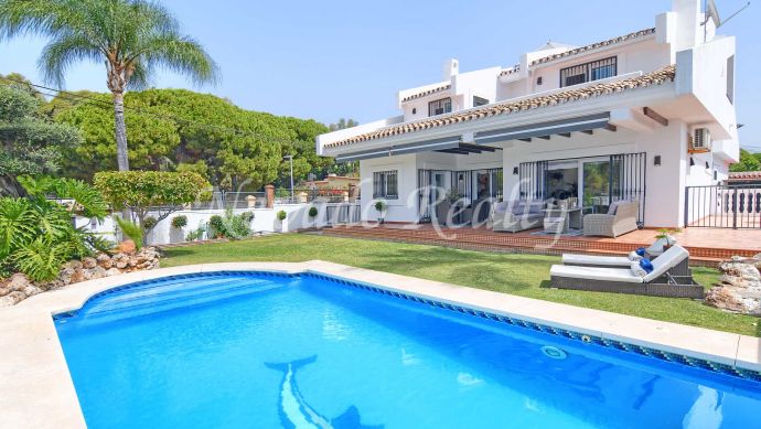 Family villa in Marbella centre close to all amenities