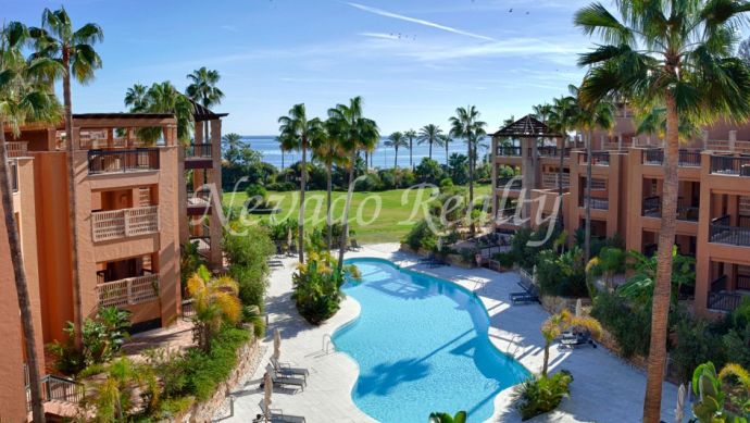 					Frontline luxury apartment development in Marbella
			