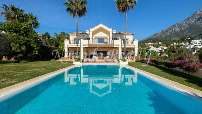 Villa on the Golden Mile with panoramic views for sale