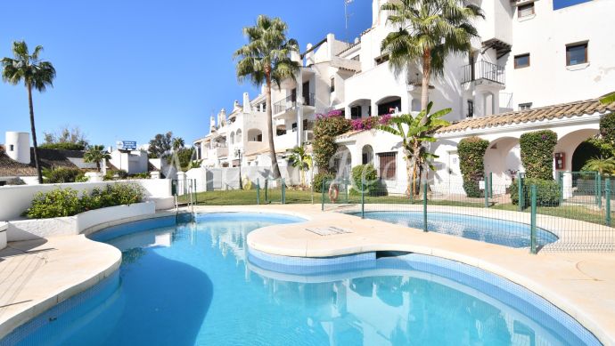 Beachside apartment in a private and secure urbanisation in Puerto Banus.