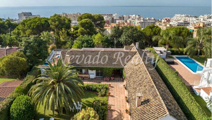 Villa in Marbella centre on one level for sale