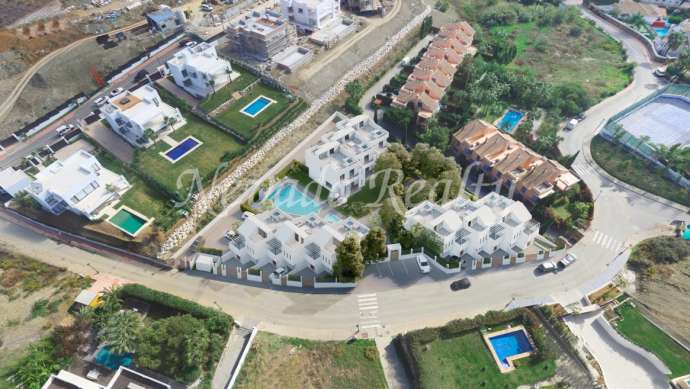 					Development of 9 semi-detached houses in Nueva Andalucía
			