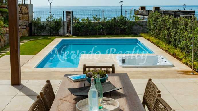 					38 brand new homes on the beachfront in Estepona
			