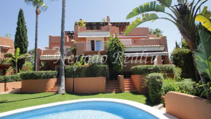 Townhouse in Bahia Marbella for rent