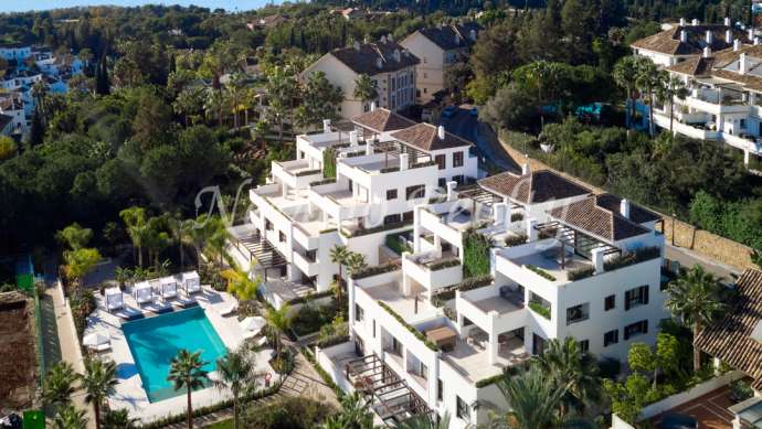Luxury penthouse on the Golden Mile of Marbella for sale