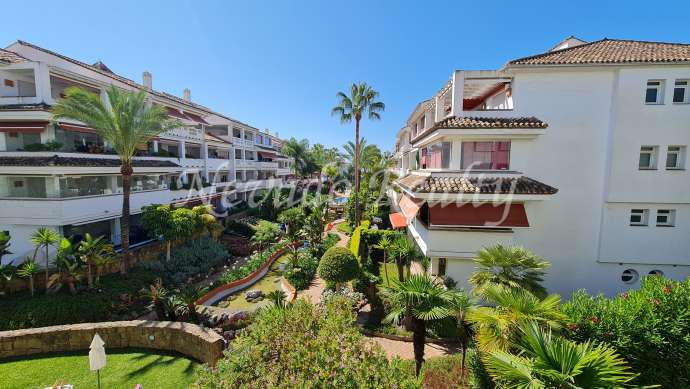 Front line beach flat in Marbella's Golden Mile.