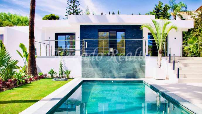Brand new villa on the New Golden Mile in Estepona for sale