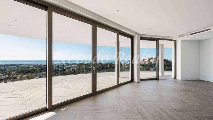 Apartamento en Benahavís con vistas panorámicas al mar en venta