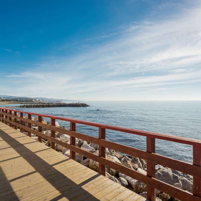 El paseo marítimo de Málaga conecta los pueblos a lo largo de la Costa del Sol