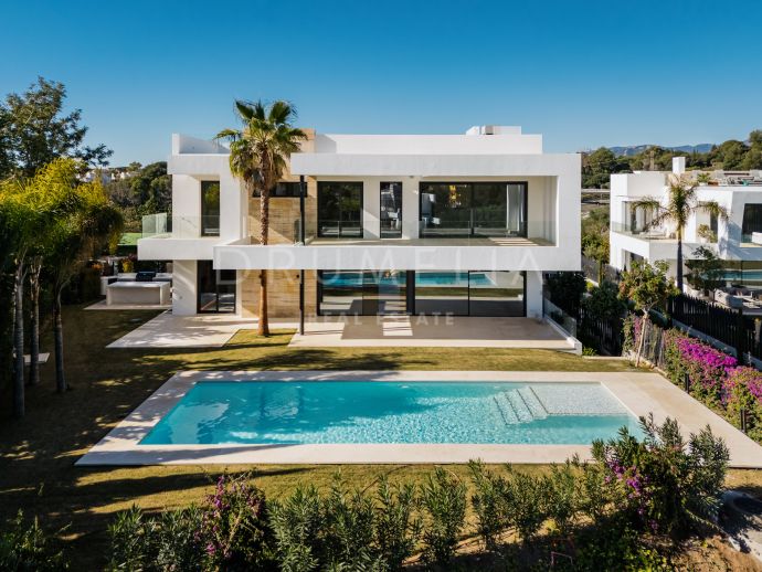 Casa Atria 4 - Exceptional Contemporary 5-Bedroom Villa in Lomas del Virrey, Marbella's Golden Mile