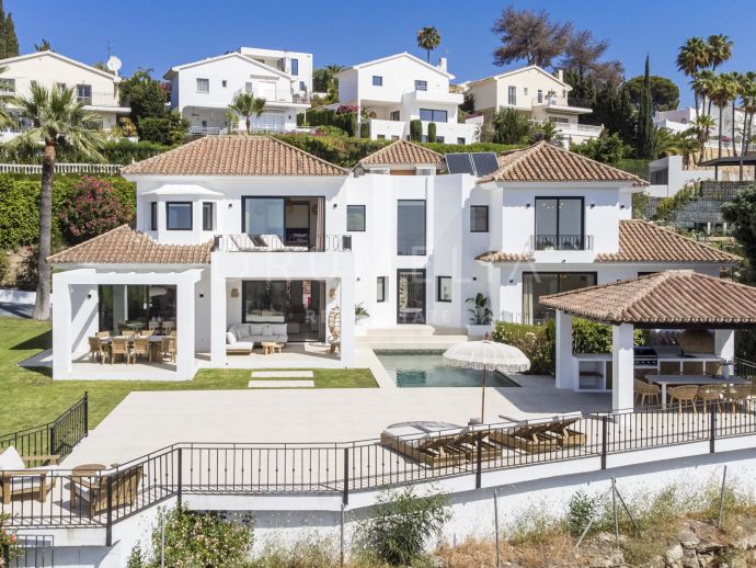 Villa te koop in El Paraiso, Estepona Oost