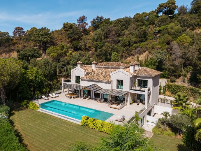 VILLA SERENA – Luxuriöses Haus mit herrlichem Meerblick in La Zagaleta, Benahavis